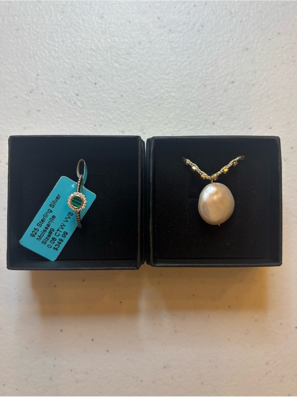 Freshwater Pearl Pendant Necklace in Cream
